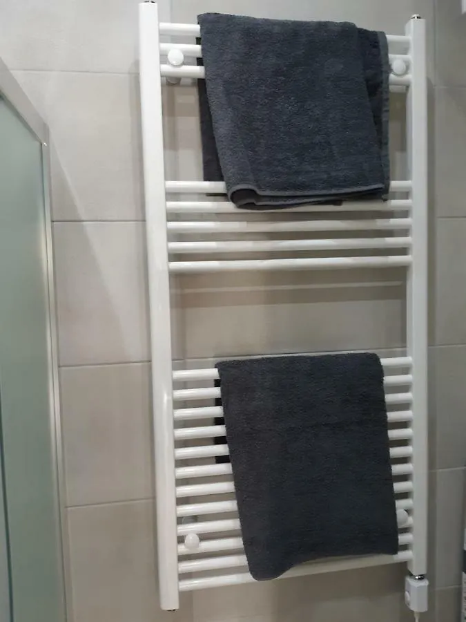 בודפשט Csengery Street Apartment